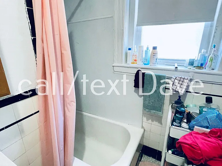 1800 Commonwealth Ave #11 — Photo 10