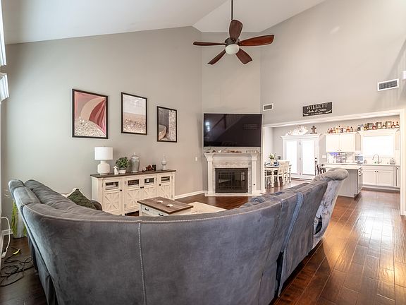 3rd image of 1144 Autumn Ridge Dr
