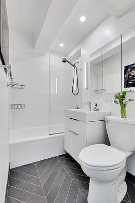 Sold by Compass | media 7