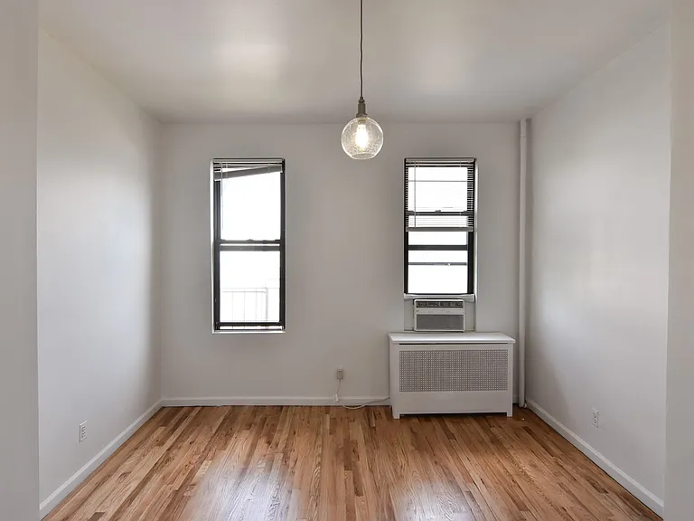 955 Grand St #3 — Photo 9