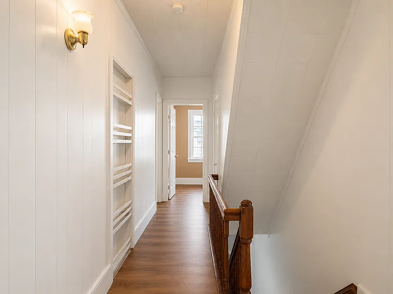 19 Blaine Ave #2 — Photo 11