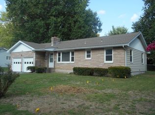 1662 S Link Ave, Springfield, MO 65804