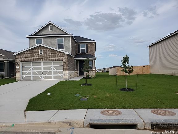 2nd image of 567 PEBBLE BEND