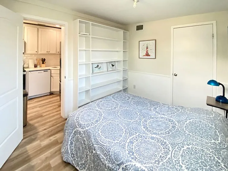 70 Brooks Dr — Photo 13
