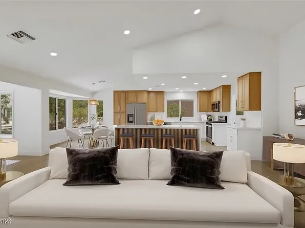 8513 Glenmore Dr, Las Vegas, NV 89134
