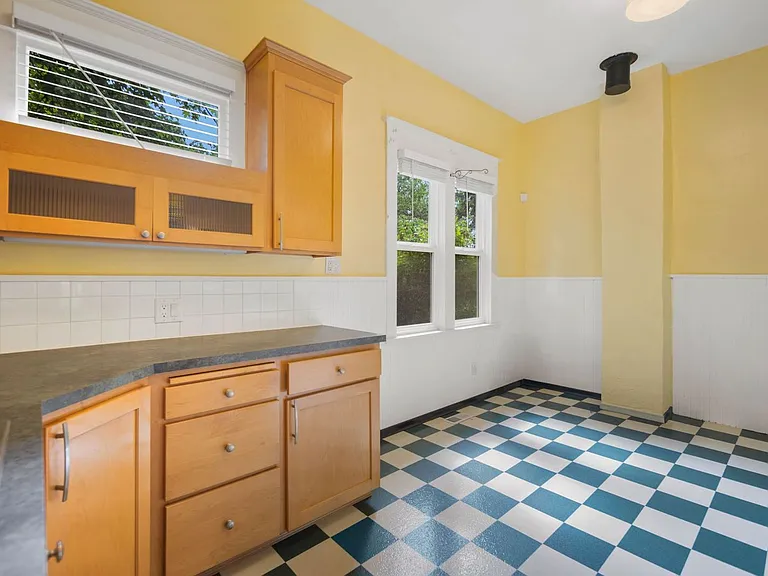 712 SW 3rd Pl — Photo 14