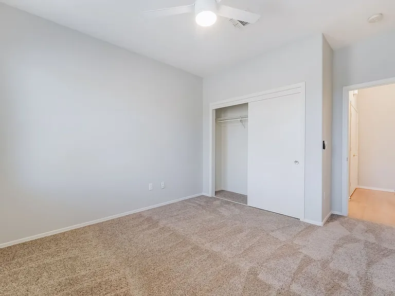 2571 Thatcher Ave — Photo 22