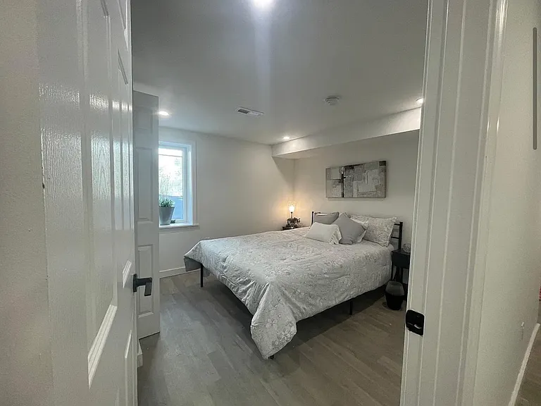 5010 Massachusetts Ave NW — Photo 16