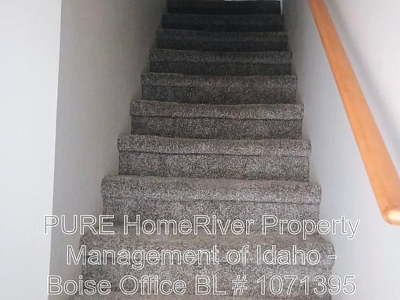 2nd image of 42 S Sugar Loop Ln