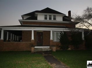 1410 W Main St, Milton, WV