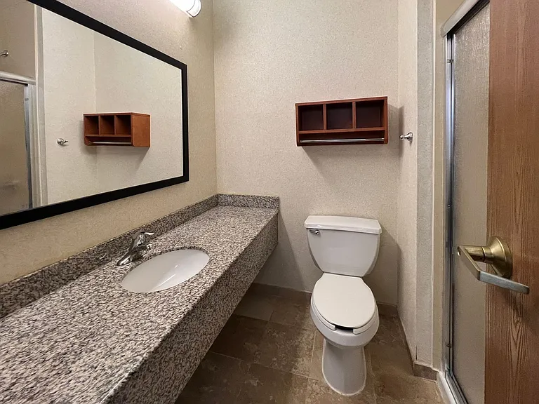 Ski Town Apartments — Photo 78