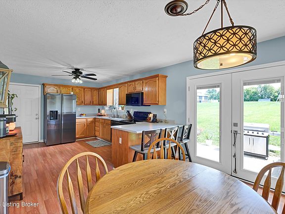 5th image of 193 Ashland Meadows Dr