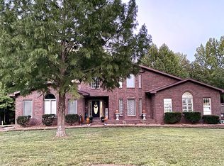 520 Pine St, Eddyville, KY 42038