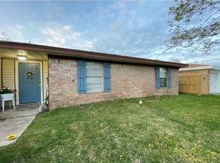 13 Parkland St, Bridge City, TX 77611