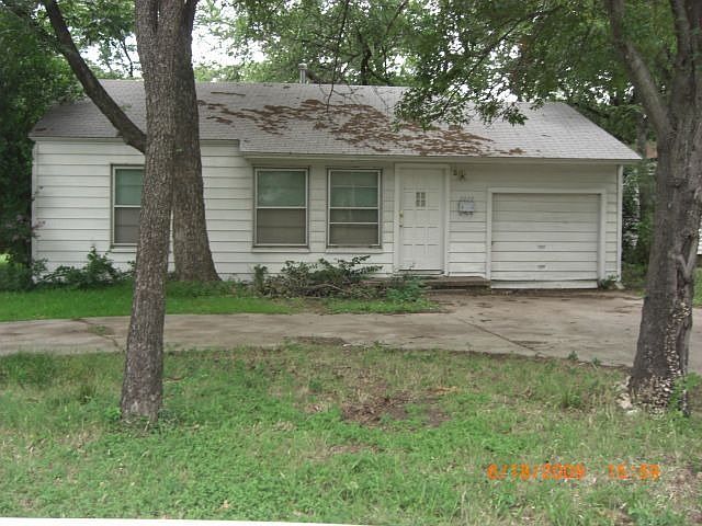1st image of 3005 Eastridge Dr