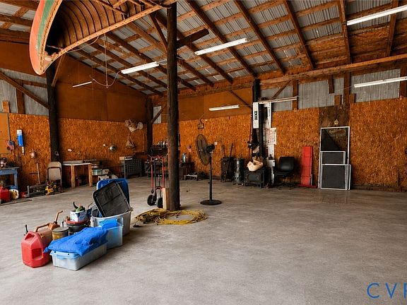 4th image of 2526 Herring Creek Rd