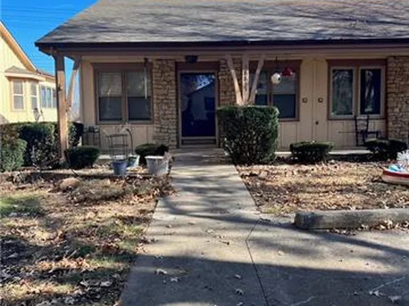 18815 Sunrise Dr, Belton, MO 64012