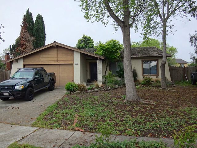 1st image of 36455 Blackwood Dr
