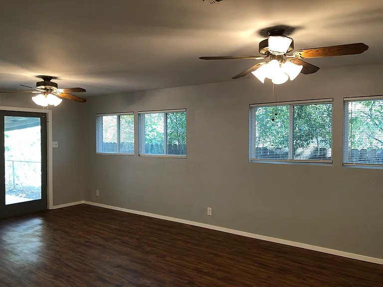 5407 Westminster Dr — Photo 6