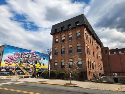 200 Central Ave, Jersey City, NJ, 07307