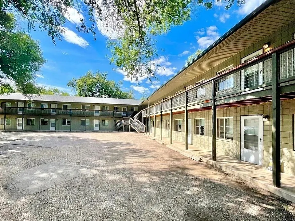 509 S Bryan Ave #17