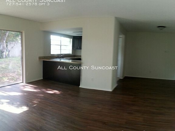 3rd image of 3214 Orchard Dr