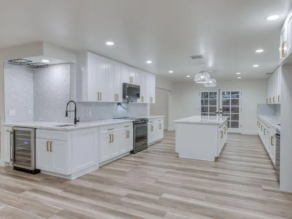 1452 W Barstow Ave, Fresno, CA 93711