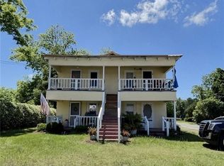 435 Gordon St, Blackshear, GA 31516