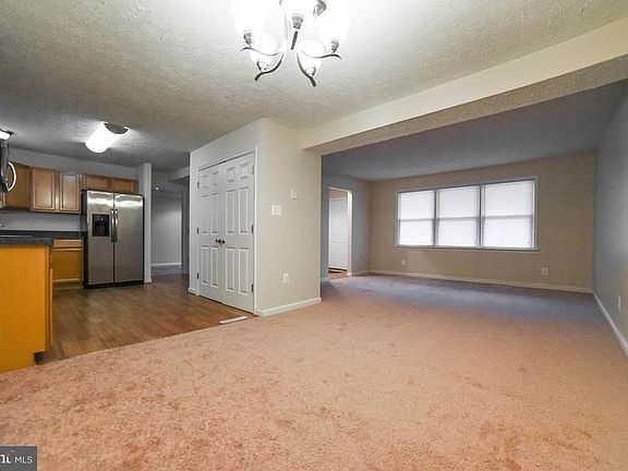 4th image of 21541 Morris Dr