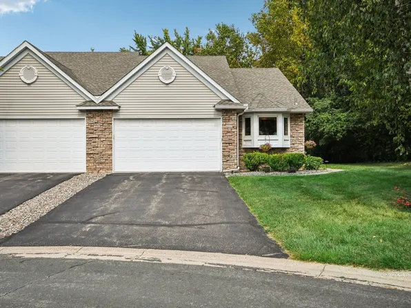 1010 Hesli Hill Ct, Shoreview, MN 55126