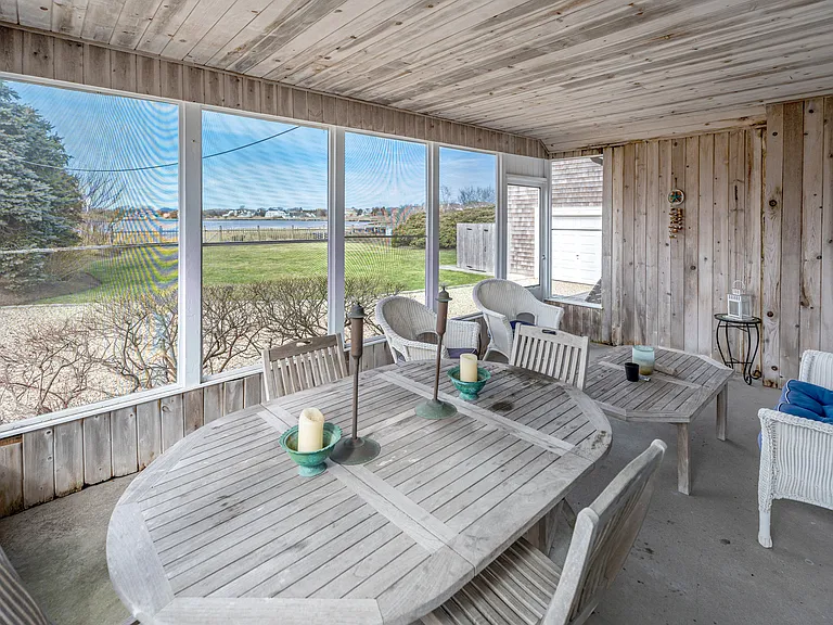 Dune Rd — Photo 5