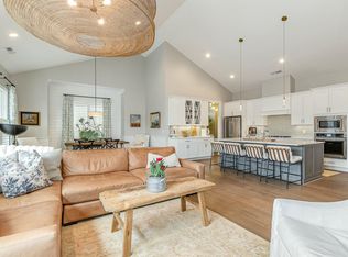 1327 Gloriosa St, Apex, NC 27523