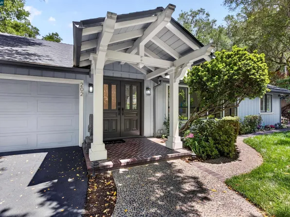 202 Glorietta Blvd, Orinda, CA 94563