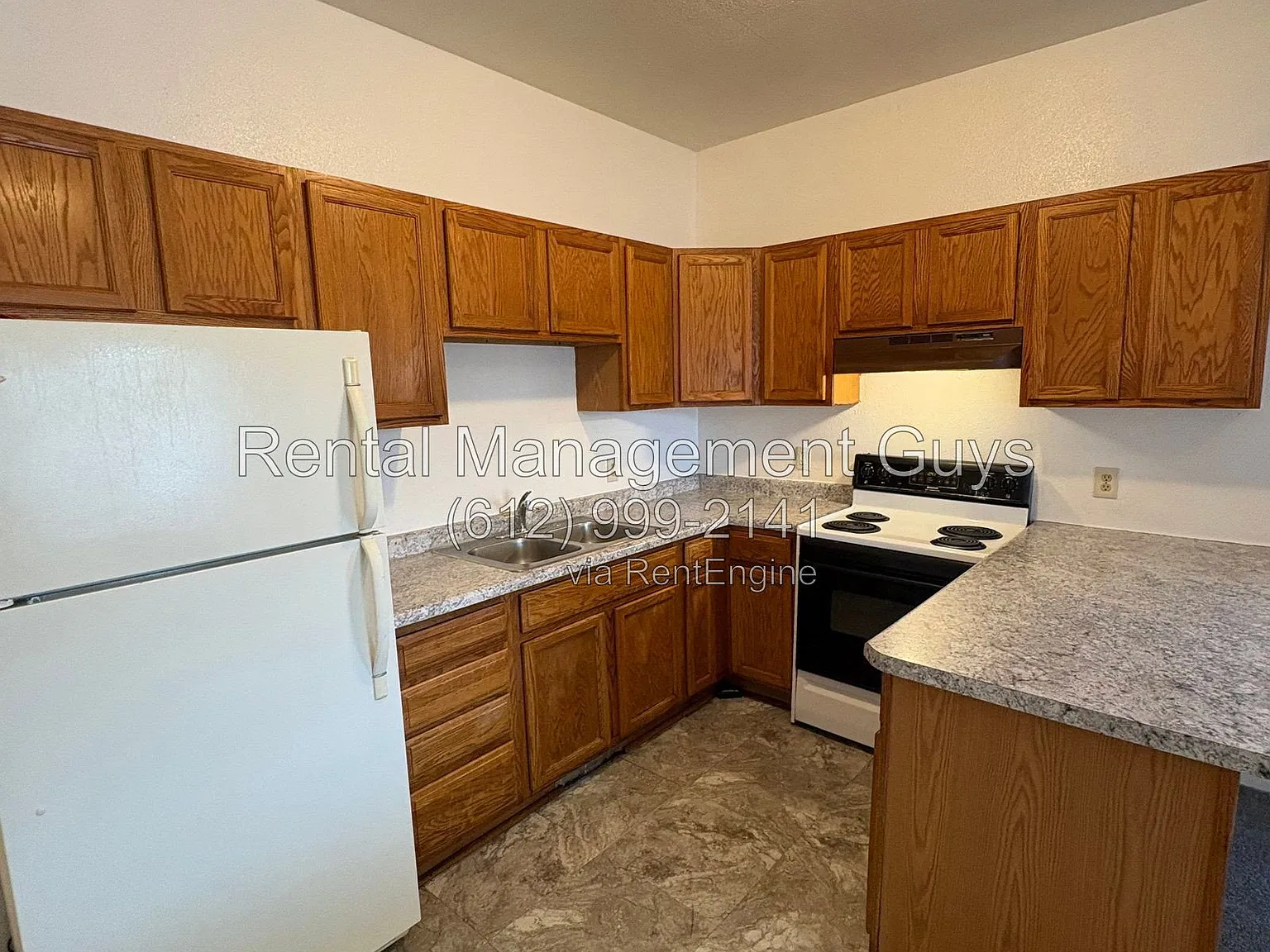 3 bed, 1.0 bath, $1,350 — Photo 3