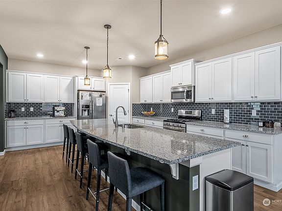 4th image of 19216 Village Court E
