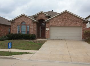 6221 Claire Dr, Fort Worth, TX 76131