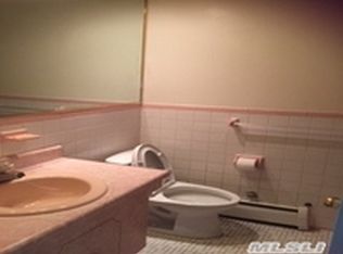 8454 Abingdon Rd, Kew Gardens, NY 11415