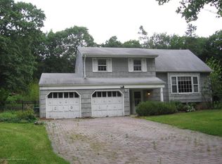 47 Sand Spring Dr, Eatontown, NJ 07724