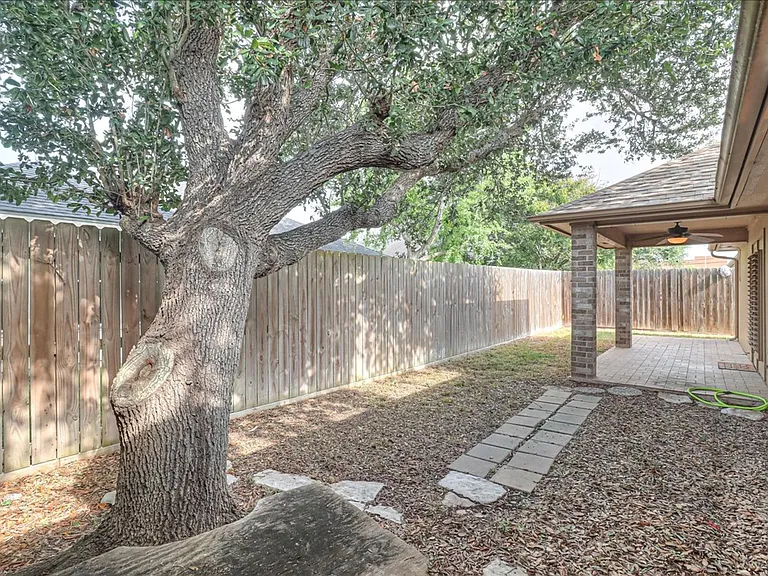 6330 Penny Ln — Photo 42