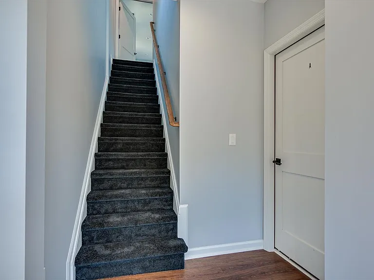 4 Wilcox Ave #B — Photo 3