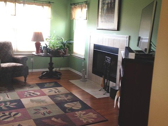 4th image of 3537 Noble Dr