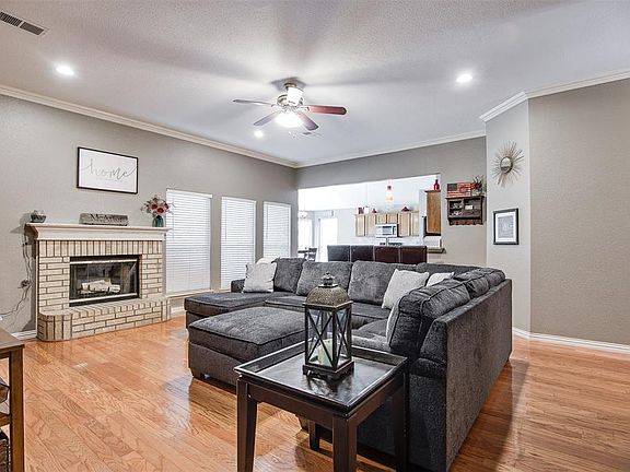 4th image of 4411 Ashbury Ln