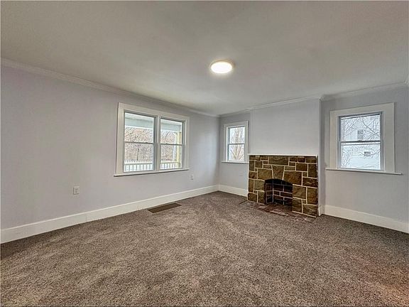 4th image of 1416 Ridge Ave