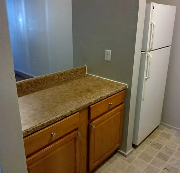1425 Yosemite St #6 — Photo 4
