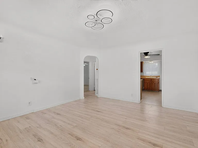 615 Quincy St NE #A & B — Photo 9
