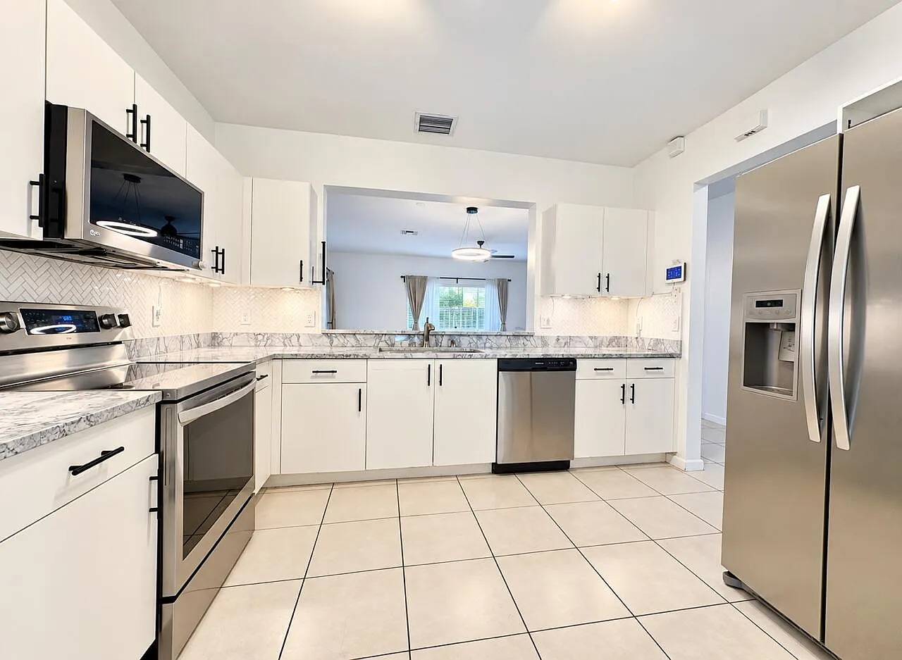 2 bed, 2.5 bath, 1381 sqft, $2,900 — Photo 4