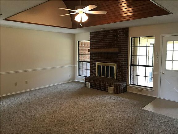 3rd image of 6201 Prospect Hill Dr