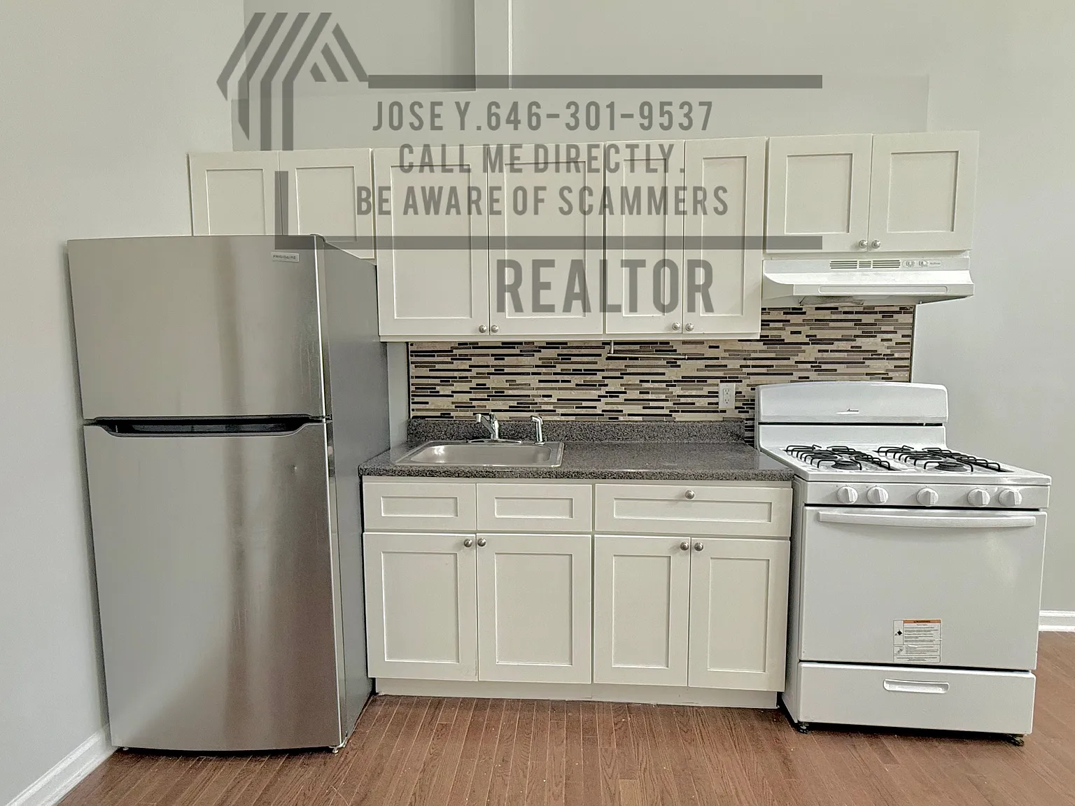 2 bed, $2,318 — Photo 1