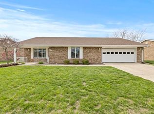 392 Bishop Dr, London, OH 43140