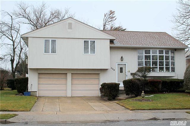 1st image of 426 Bunker Dr